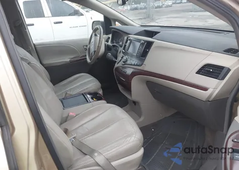 2011 Toyota Sienna Xle V6 из США, поврежденный, VIN 5TDYK3DC2BS110339